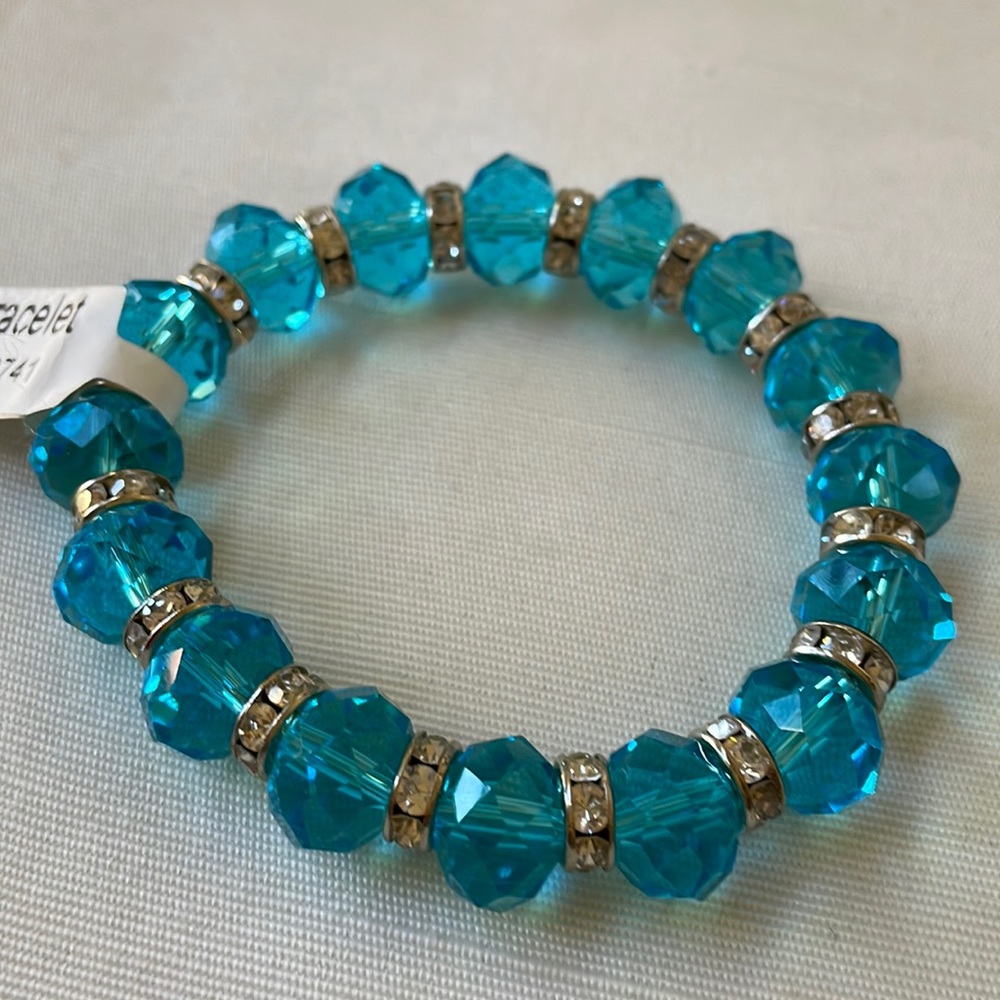 Cherry Bracelet blue faceted beads crystal spacers stretched new
